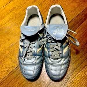 Adidas Traxion Soccer Cleats Women Shoes US 7.5 EU 39 1/3 Light Blue White